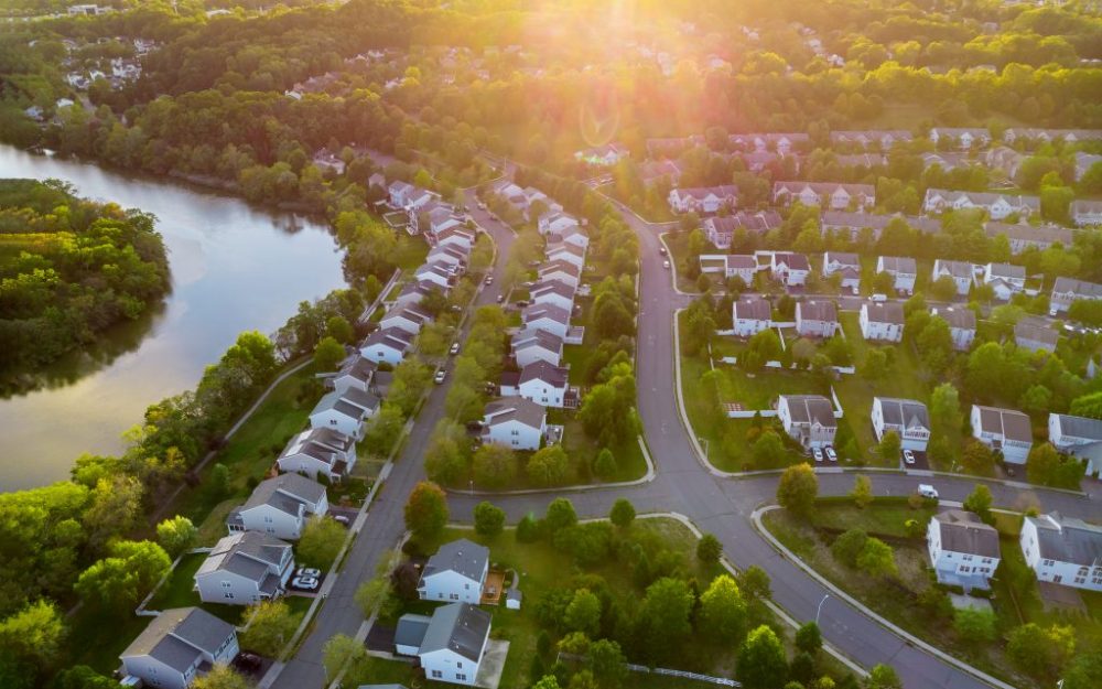 Investment-worthy suburb features Investment-worthy suburb features