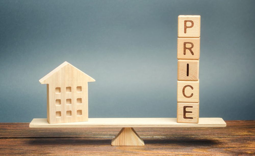What is the difference between an appraisal and a property valuation? What is the difference between an appraisal and a property valuation?